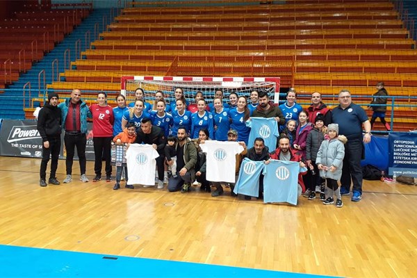Tražitelji azila bodrili Lokosice na utakmicama EHF Challenge kupa